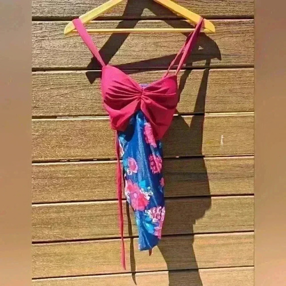 Women's One  Piece Blue, Pink, Red bathing Suit - size Large - Picture 1 of 6